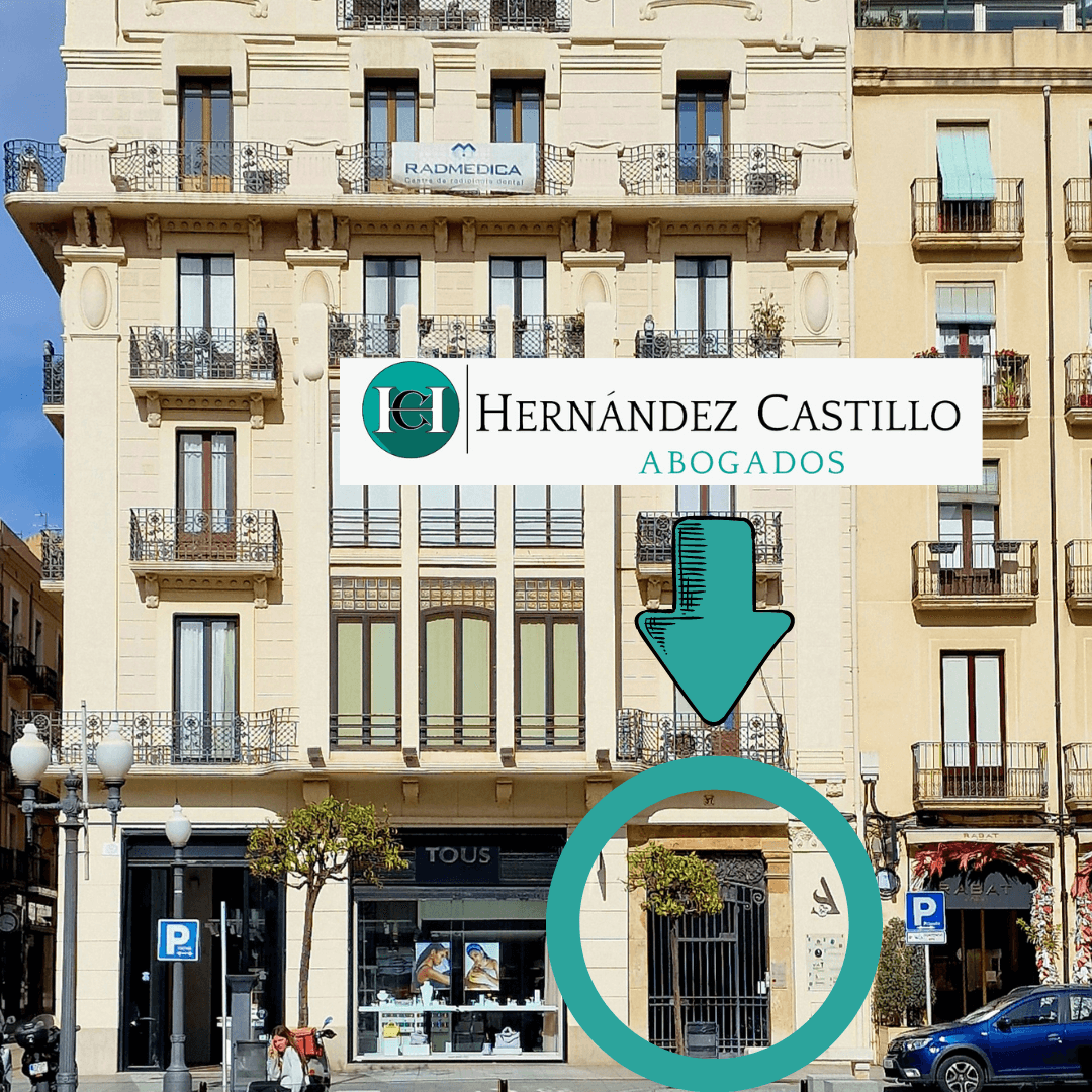 Fachada y entrada del despacho de Hernández Castillo Abogados en Rambla Nova, Tarragona